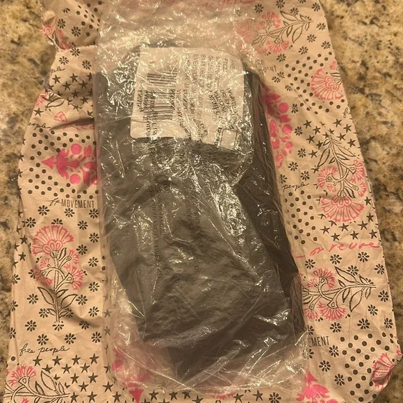 Free People Crop Top - Picture 12 of 12